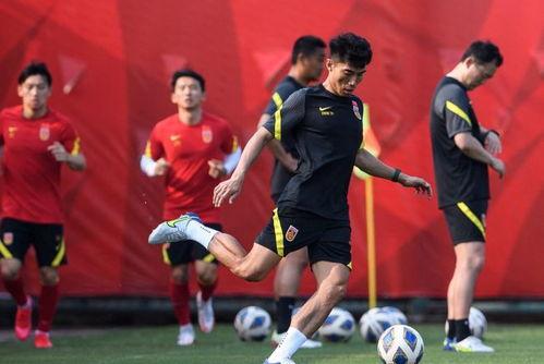 国足主厨爆料新闻最新,揭秘国足备战背后的饮食秘密与幕后故事 第2张 国足主厨爆料新闻最新,揭秘国足备战背后的饮食秘密与幕后故事 第2张